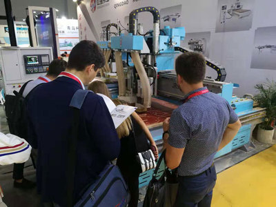 2018年越南木工机械展会 红强激光侧孔机参展精彩回顾